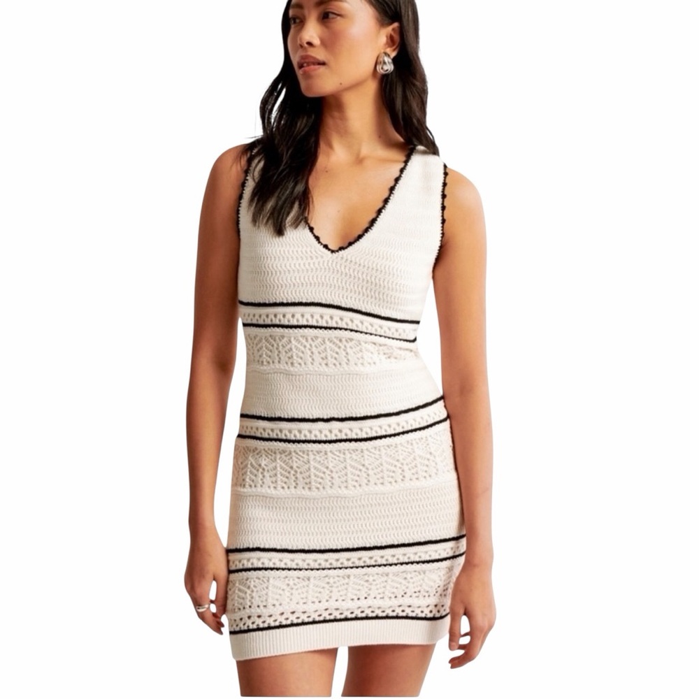 Abercrombie & Fitch Knit Mini Dress Bodycon Crochet V Neck Ivory Black S Petite